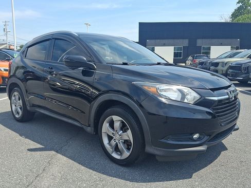 Used 2017 Honda HR-V EX-L image 3
