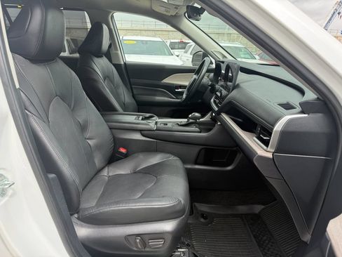 Used 2024 Toyota Grand Highlander FWD image 14