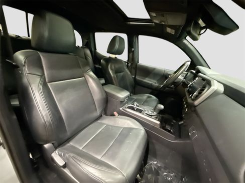 Used 2021 Toyota Tacoma TRD Sport image 29