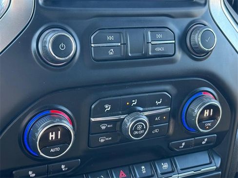 Used 2022 Chevrolet Silverado 3500 LT w/ Convenience Package image 19