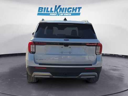 Used 2025 Ford Explorer Platinum w/ LUX Leather Package image 4