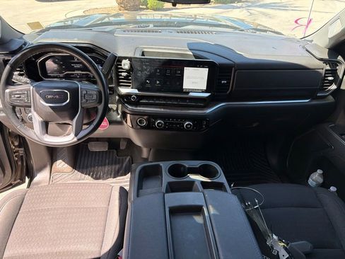 Used 2023 GMC Sierra 1500 SLE RWD image 9