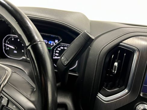 Used 2023 GMC Sierra 3500 Denali w/ Technology Package AWD/4WD image 34