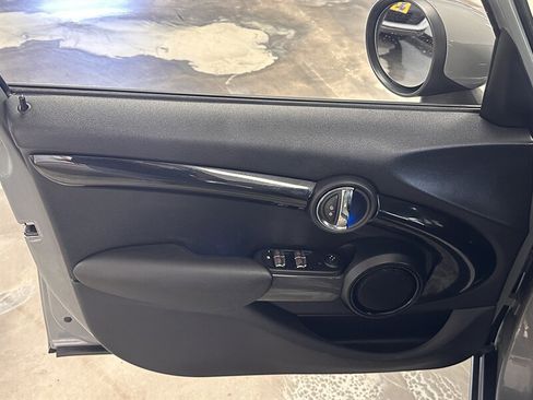 Used 2020 MINI Cooper S image 12