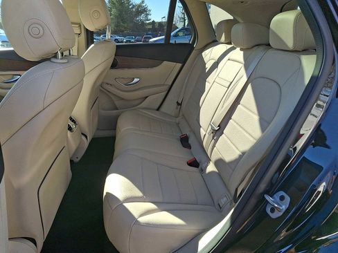 Certified 2022 Mercedes-Benz GLC 300 GLC 300 image 8