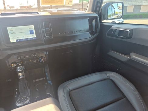 Used 2021 Ford Bronco Black Diamond image 27