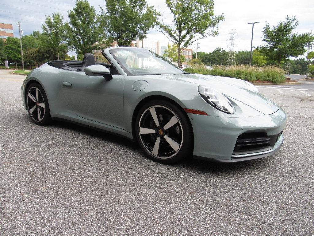 Certified 2025 Porsche 911 Carrera RWD image 10