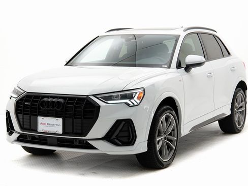 Certified 2024 Audi Q3 2.0T Premium image 3