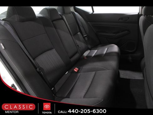 Used 2023 Nissan Altima 2.5 SV w/ SV Premium Package image 18