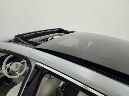 Certified 2023 Mercedes-Benz EQE 500 4MATIC SUV image 11