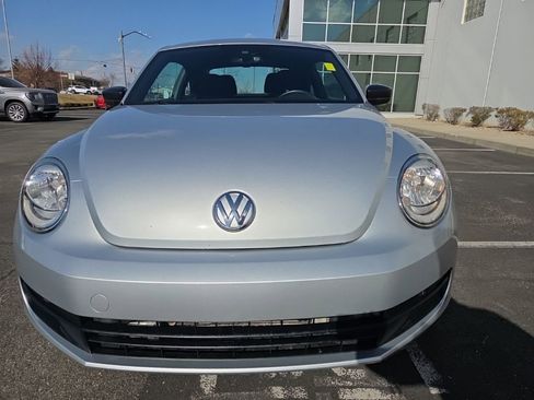 Used 2016 Volkswagen Beetle 1.8T S image 3