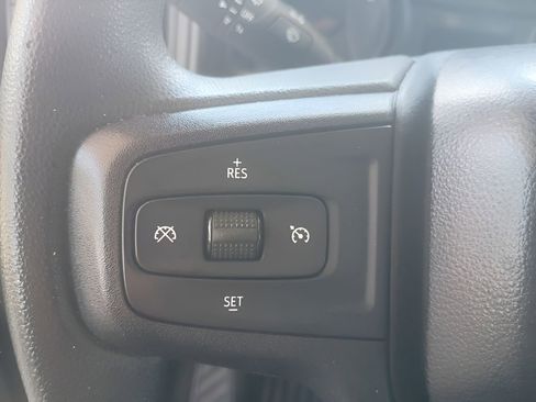Used 2019 Chevrolet Silverado 1500 Custom w/ Custom Convenience Package RWD image 7