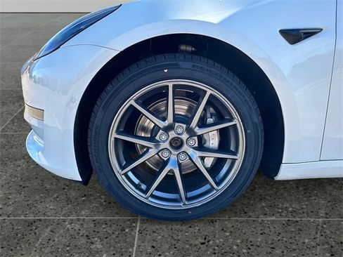 Used 2022 Tesla Model 3 Long Range image 14