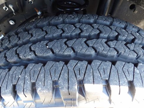 Used 2024 RAM 2500 Laramie w/ Safety Group AWD/4WD image 57