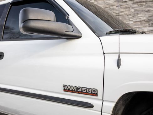 Used 1999 Dodge Ram 3500 Truck 4dr Quad Cab 155 WB DRW 4WD image 32