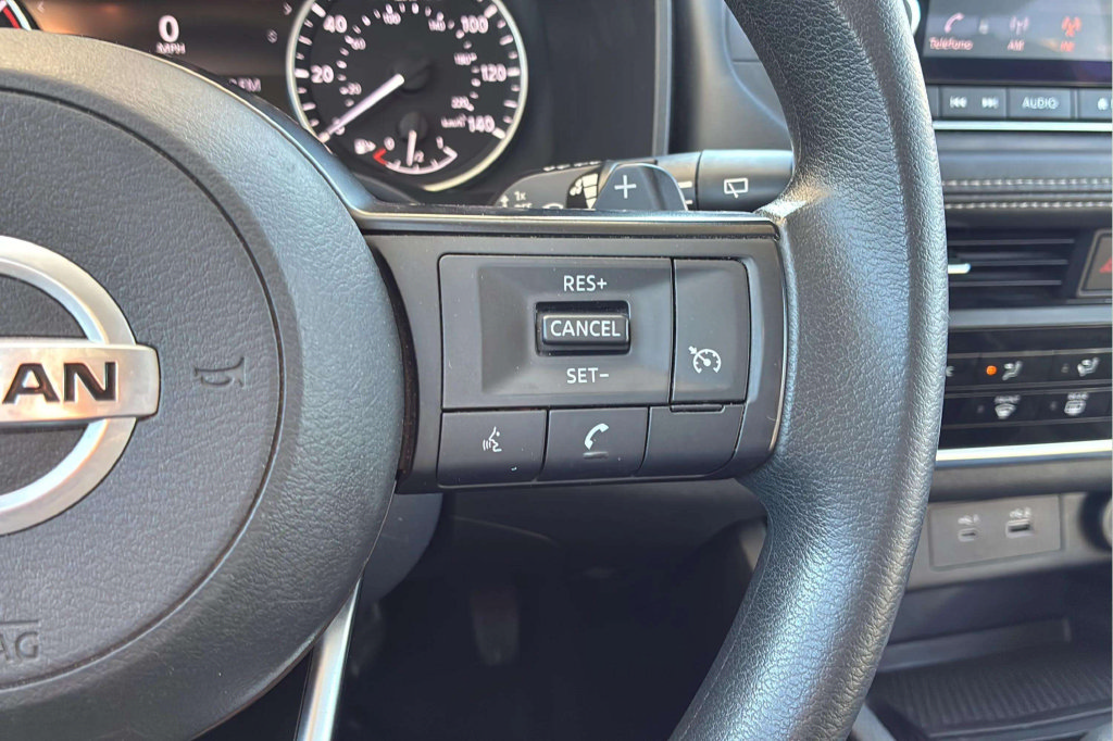 Used 2021 Nissan Rogue S FWD image 14
