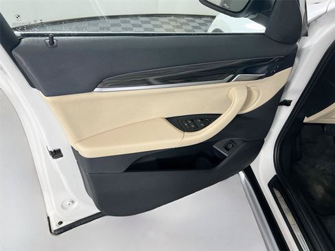 Used 2018 BMW X1 xDrive28i AWD/4WD image 19