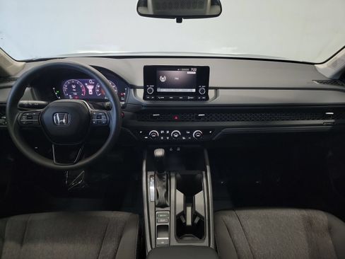 Used 2025 Honda Accord SE image 15