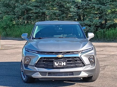 Used 2025 Chevrolet Blazer LT AWD/4WD image 26
