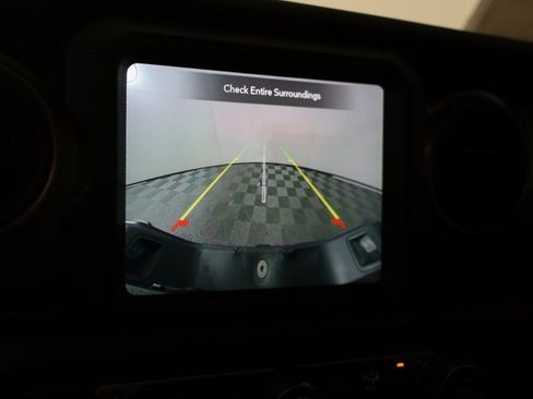 Used 2021 Jeep Gladiator Sport image 22