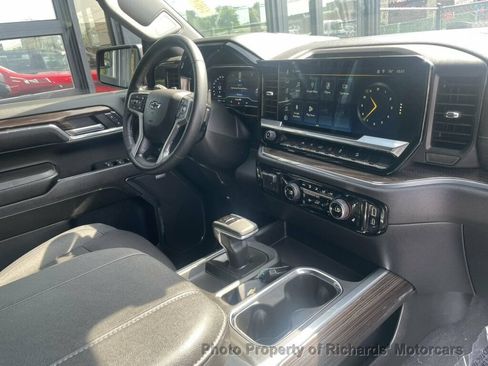 Used 2024 Chevrolet Silverado 1500 RST w/ Convenience Package II AWD/4WD image 23