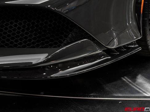 Used 2024 Ferrari SF90 Spider image 16