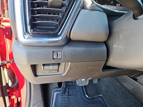 New 2026 GMC Canyon Elevation w/ Convenience Package image 15