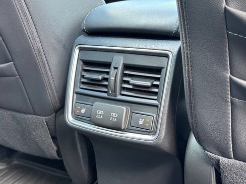 Used 2022 Subaru Forester Touring AWD/4WD image 20