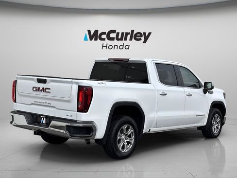 Used 2024 GMC Sierra 1500 SLT AWD/4WD image 3