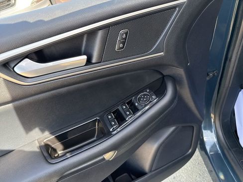 Used 2019 Ford Edge SEL w/ Equipment Group 201A image 24