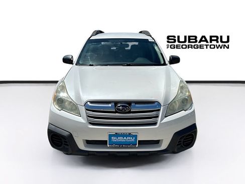 Used 2013 Subaru Outback 2.5i AWD/4WD image 2