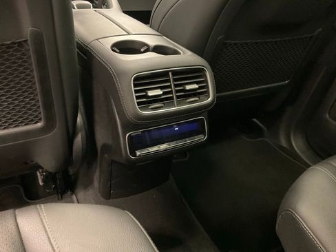 Used 2025 Mercedes-Benz GLS 450 4MATIC image 25