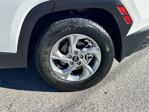 Used 2023 Hyundai Tucson SE image 24