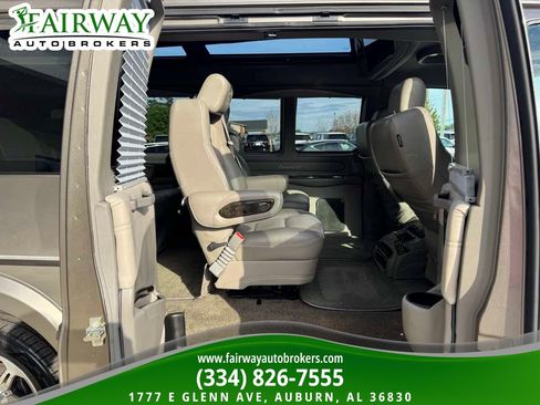 Used 2018 GMC Savana 2500 w/ Enhanced Convenience Package RWD image 11