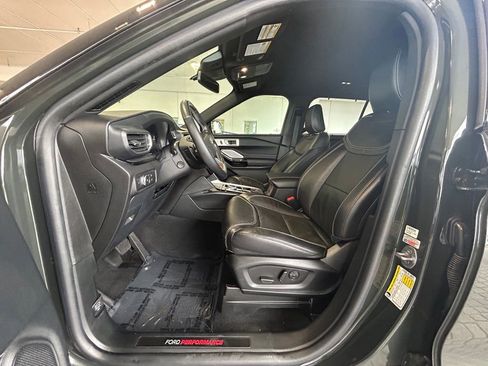 Used 2022 Ford Explorer ST w/ Equipment Group 401A image 10