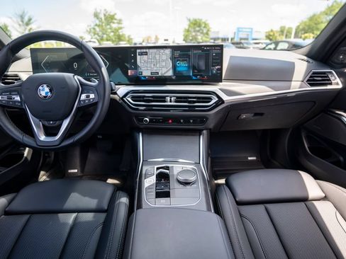 Certified 2023 BMW 330i xDrive Sedan AWD/4WD image 18