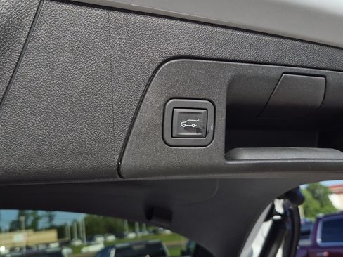 Certified 2025 Buick Envision Sport Touring AWD/4WD image 10