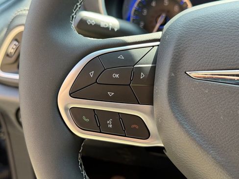 New 2026 Chrysler Pacifica Select image 18