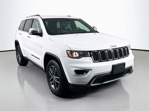 Used 2018 Jeep Grand Cherokee Limited image 2