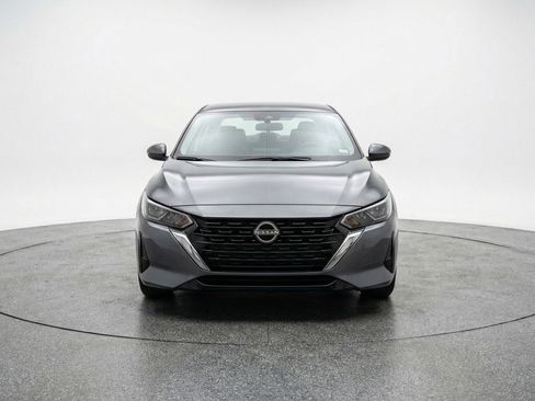 Used 2025 Nissan Sentra SV image 2