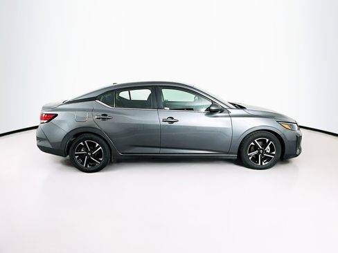 Used 2024 Nissan Sentra SV image 10
