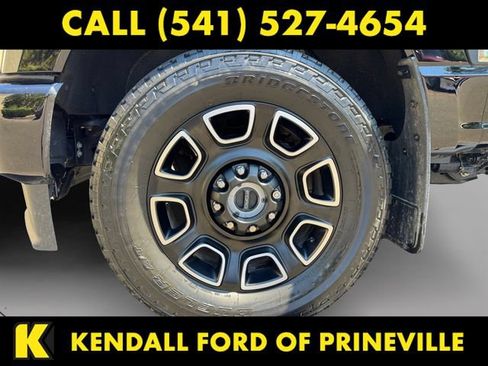 Certified 2024 Ford F350 Platinum AWD/4WD image 9