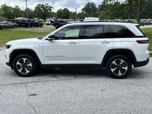 Used 2024 Jeep Grand Cherokee Limited 4xe image 8