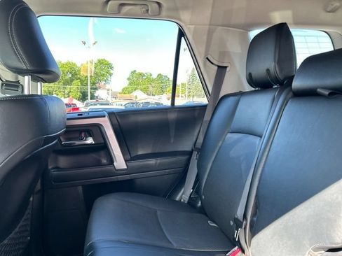 Used 2021 Toyota 4Runner Limited AWD/4WD image 17