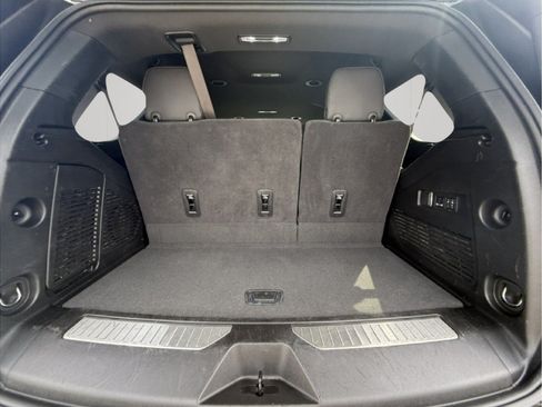 Used 2025 GMC Yukon Denali AWD/4WD image 11