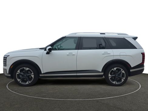 Certified 2026 Hyundai Palisade Limited AWD/4WD image 2