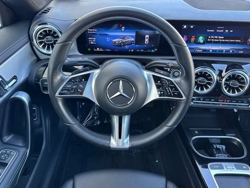 Used 2025 Mercedes-Benz CLA 250 image 16