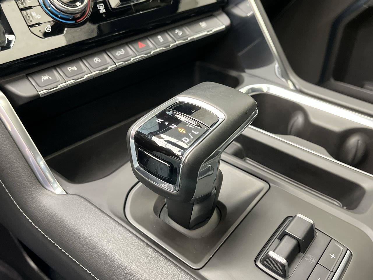 Certified 2024 GMC Sierra 1500 Denali AWD/4WD image 28