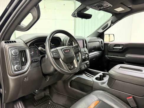 Used 2022 GMC Sierra 1500 AT4 w/ AT4 Premium Package AWD/4WD image 12