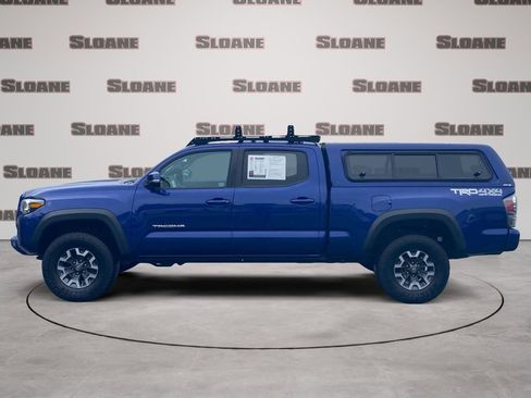 Used 2023 Toyota Tacoma TRD Off-Road w/ Technology Package AWD/4WD image 2